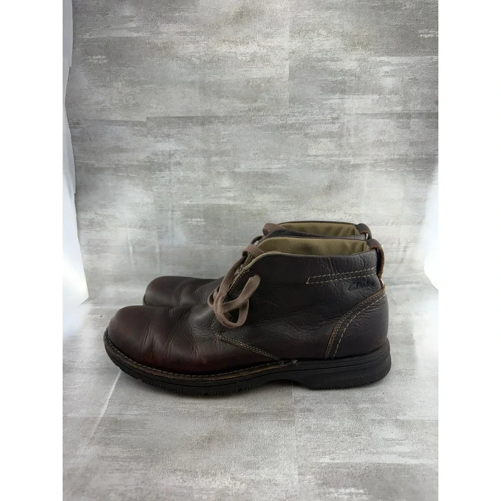 Clarks Men 26066261 Dark Brown Leather Chukka Ankle Boots Size 12M